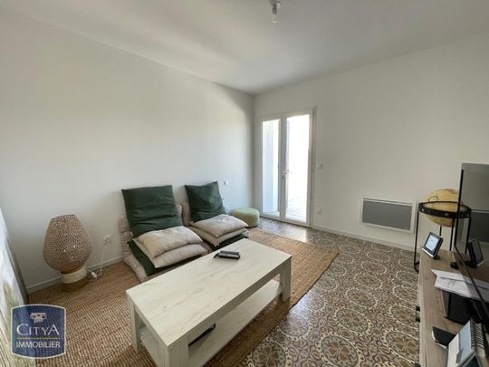 Location Maison 3 pièces 60m² CHATEAUNEUF DE GADAGNE 84470 - Photo 1