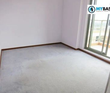 “MODERN 3 BEDROOM APARTMENT - CLOSE TO STATION - CITY VIEWS AND WAT... - Photo 5