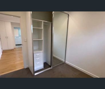 Semi Detached Two Bedroom Granny Flat - Photo 3
