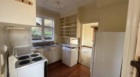 Private and spacious in Roslyn! - Photo 4