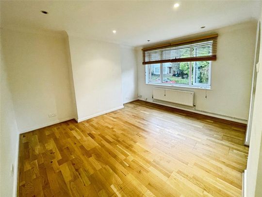 2 bedroom maisonette to rent - Photo 1