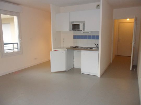 Location Appartement 1 pièce 35m² ORLEANS 45000 - Photo 1