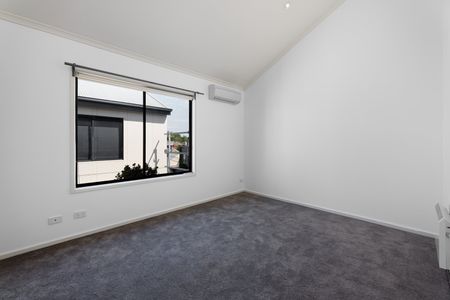 1/56 Leicester Street, Fitzroy VIC 3065 - Photo 2