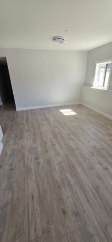 #Lower A 5283 Highview Drive - Photo 2