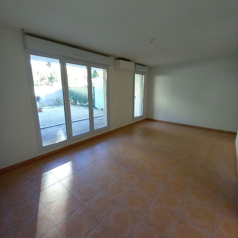 Location Appartement 2 pièces 51m² - Photo 1