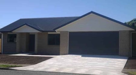 Tidy, Well-Presented Three-Bedroom Home in Waikanae Beach - Photo 4