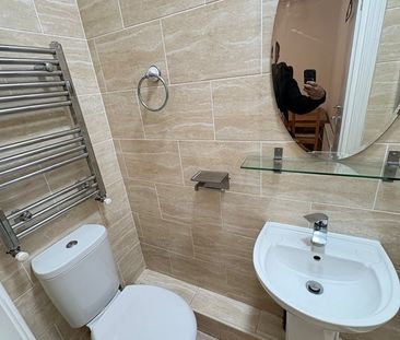 Room in a Shared Flat, High Road Leytonstone, E11 - Photo 5