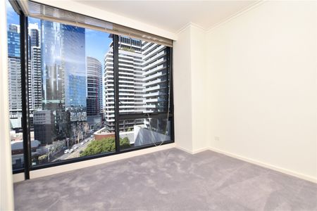 1107/63 Whiteman Street - Photo 2