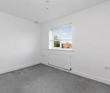 Thelwall Lane, Warrington, WA4 - Photo 2