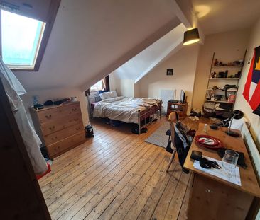 6 Bed - 26 Estcourt Terrace, Headingley, Leeds - LS6 3EX - Student - Photo 3