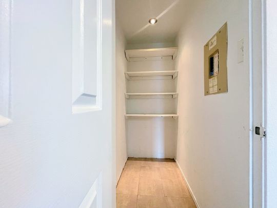 For Lease - 717 Bay Street Unit# 1910, Toronto, Ontario - Photo 1