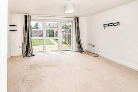 2 bedroom terraced house to rent - Photo 2
