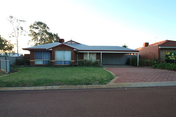 6 Bamkin Court, Success. - Photo 1