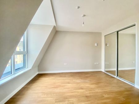 2 bedroom flat to rent - Photo 2