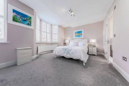 4 bedroom semi-detached house to rent - Photo 5