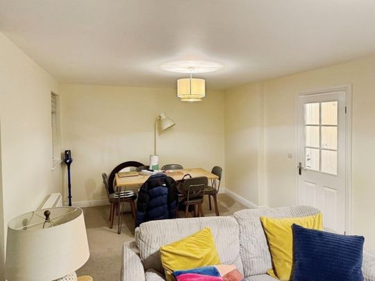 1 bedroom Flat To Let Total Size: 797 SQ FT - Photo 1