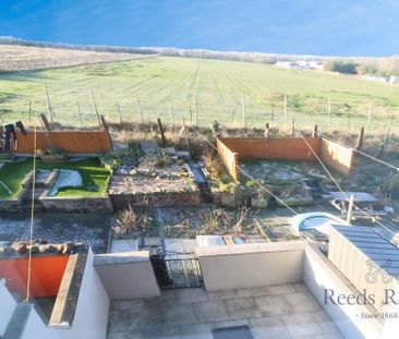 3 bedroom terraced house to rent - Photo 6