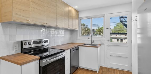 1 Mois Gratuit- 4 1/2 Rénové Villeray - Photo 2