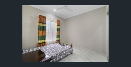 Spacious, Contemporary & Convenient — The Perfect Family Home - Photo 5