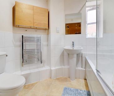 2 bedroom apartment to rent - Photo 6