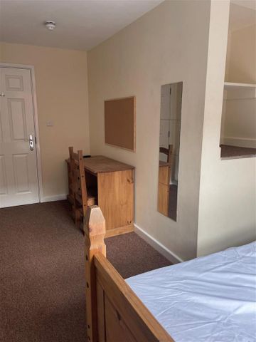 6 bedroom house share to rent - Photo 2