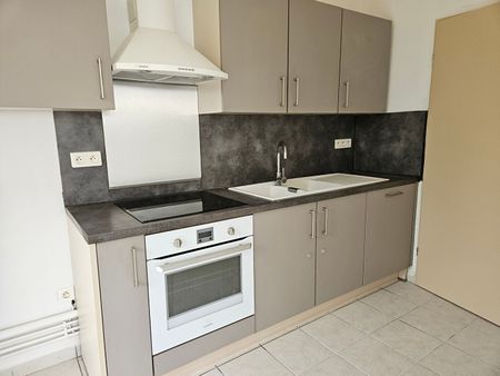 Location Appartement 3 pièces 71m² BESANCON 25000 - Photo 2