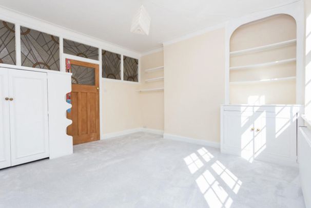 2 Bed Flat, Endsleigh Mansions, SW16 - Photo 1