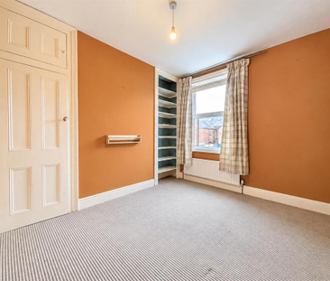 4 bedroom terraced house to rent - Photo 5
