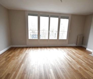Location Appartement 4 pièces 86m² ST LO 50000 - Photo 1