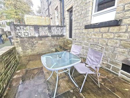 Exeter Street, Sowerby Bridge, HX6 - Photo 2