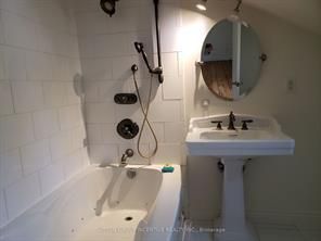 For Lease - 203 Blake Street, Barrie, Ontario - Photo 5