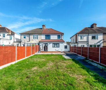 4 bedroom semi-detached house to rent - Photo 1