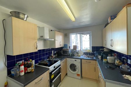 Dale Grove - Photo 5