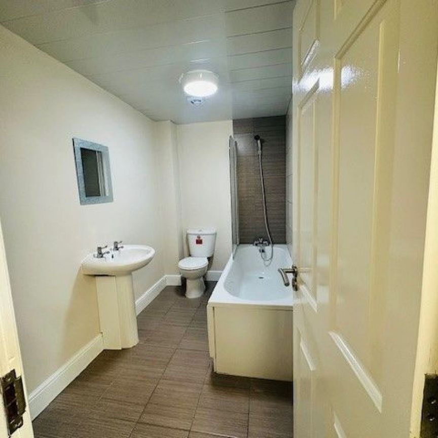 Marsh Lane Flat,, PRESTON, Lancashire PR1 8NL - Photo 1
