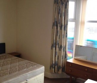 5 Bed - Picton Road, Wavertree, Liverpool 15 - Photo 5