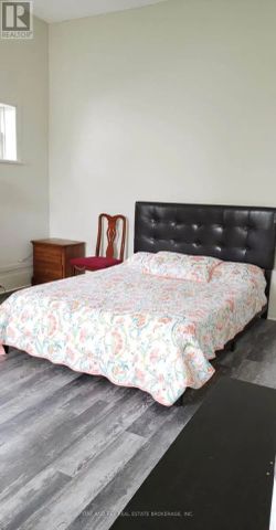 416 SIMCOE STREET - Photo 3