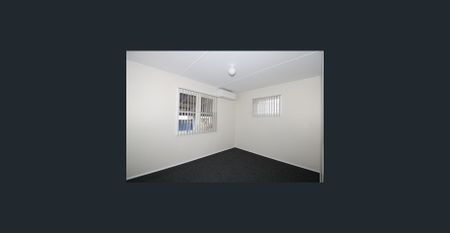 Low-Maintenance Living with Plenty of Extras - Photo 4