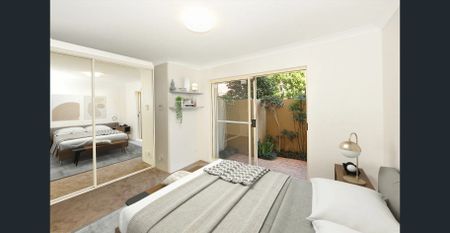 SPACIOUS GARDEN APARTMENT - Photo 3