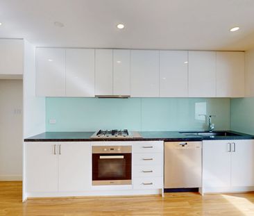 Modern Comfort Meets Inner-East Convenience - Photo 2
