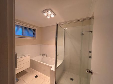 Neat & tidy 3 bedroom family home - Photo 5