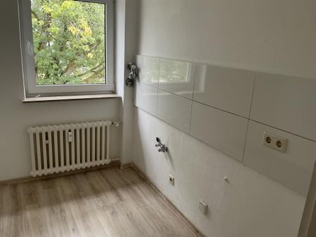 Tolle 3 Zimmer-Wohnung mit Balkon in Lüdenscheid Buckesfeld wartet auf neuen Mieter! - Photo 4