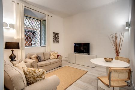 TRASTEVERE APARTMENT FOR RENT RENOVATED IN VICOLO DELLA SCALA - Photo 3