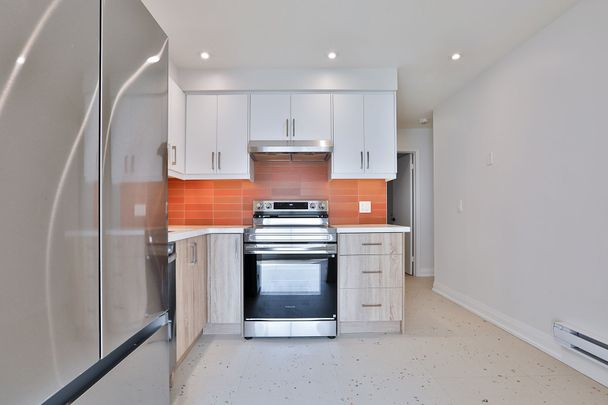 For Lease - 612 Gerrard Street Unit# 2, Toronto, Ontario - Photo 1