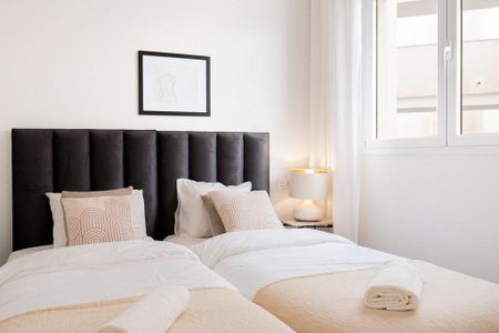 Luxury Flat for rent in Marbella, Spain - Photo 3