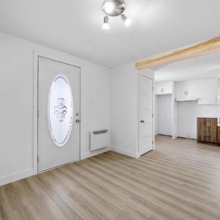 4½ rénové dans un duplex à Saint-Jérôme - Photo 3