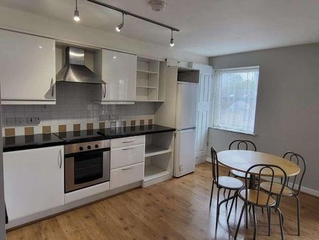 Central Court, Salford, M3 - Photo 5