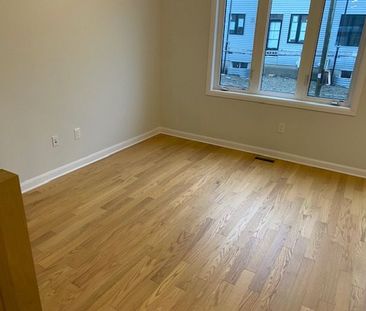 For Lease - 506 Ingenuity Row, Kanata, Ontario - Photo 4