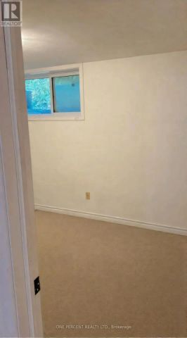 131 PAPERBIRCH CRESCENT - Photo 4