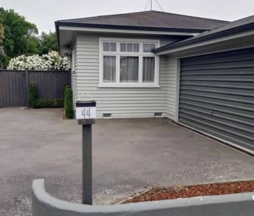 Delightful 2BR Avonhead Home w/ Garden - Photo 1