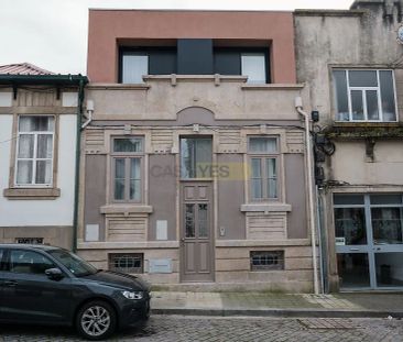 Apartment T5 in Paranhos, Porto - Photo 2